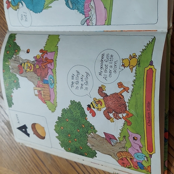 The Sesame Street Storybook Alphabet - Picture 6 of 12